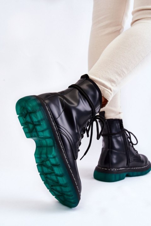 Botki Glany Model Trinah 22BT35-5079 Black_Green - Step in style